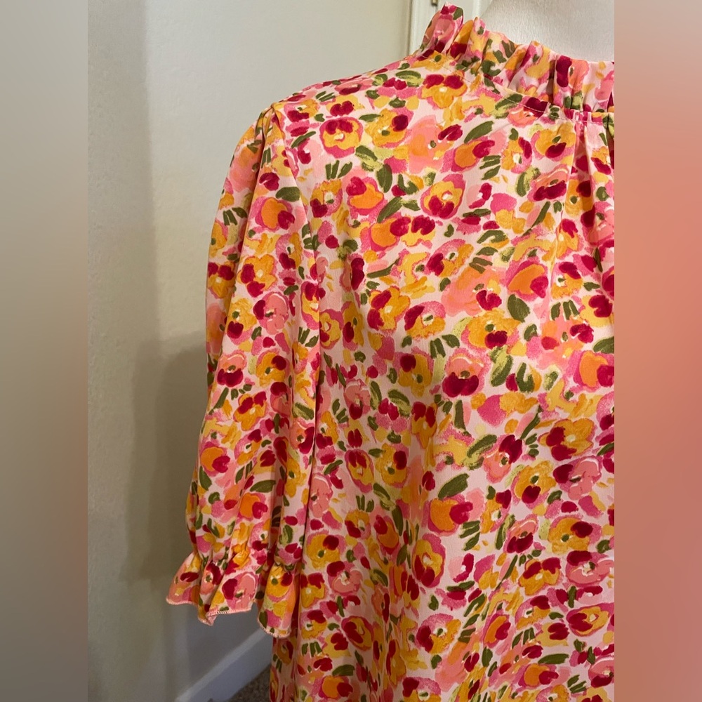 Floral Ruffle Neck Blouse - Picture 2 of 6